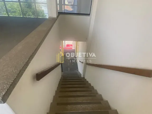 Prédio para alugar, no bairro São Geraldo em Porto Alegre