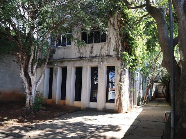 Prédio com 600m², à venda ou para alugar, no bairro Bosque da Saúde em São Paulo