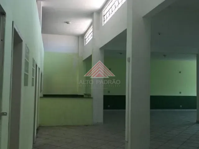 Prédio com 930m², à venda, no bairro Matriz em Mauá