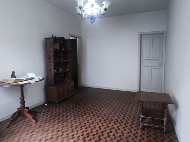 Prédio com 560m² 6 quartos e 3 banheiros, à venda, no bairro Alto da XV em Curitiba
