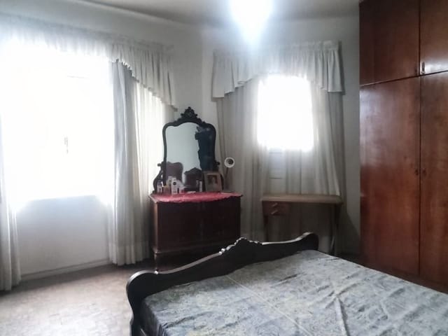 Prédio com 560m² 6 quartos e 3 banheiros, à venda, no bairro Alto da XV em Curitiba
