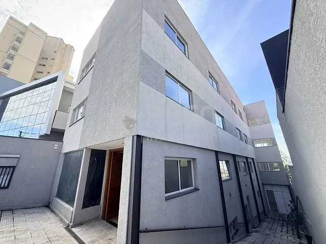 Prédio para alugar, no bairro Parque Mandaqui em São Paulo