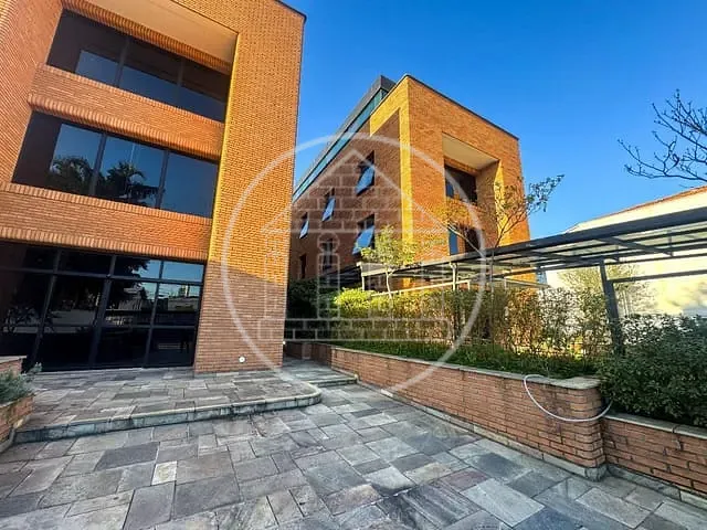 Prédio com 1500m², para alugar, no bairro Brooklin Paulista em São Paulo