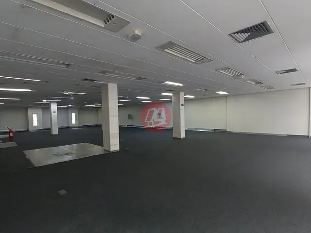 Prédio para alugar, no bairro Centro Histórico em Porto Alegre