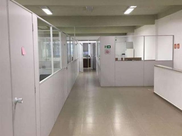 Prédio com 210m², à venda, no bairro Campos Elíseos em São Paulo