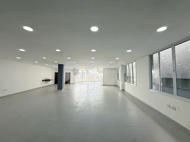 Prédio para alugar, no bairro Parque Mandaqui em São Paulo