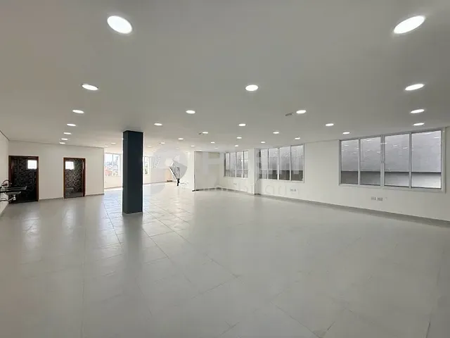 Prédio para alugar, no bairro Parque Mandaqui em São Paulo