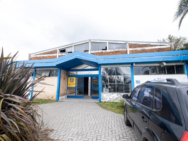 Prédio com 1300m², à venda ou para alugar, no bairro Fragata em Pelotas
