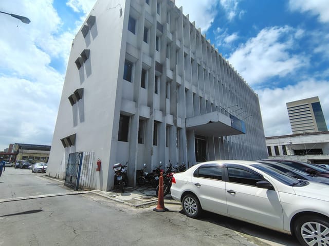Prédio para alugar, no bairro Jurubatuba em São Paulo