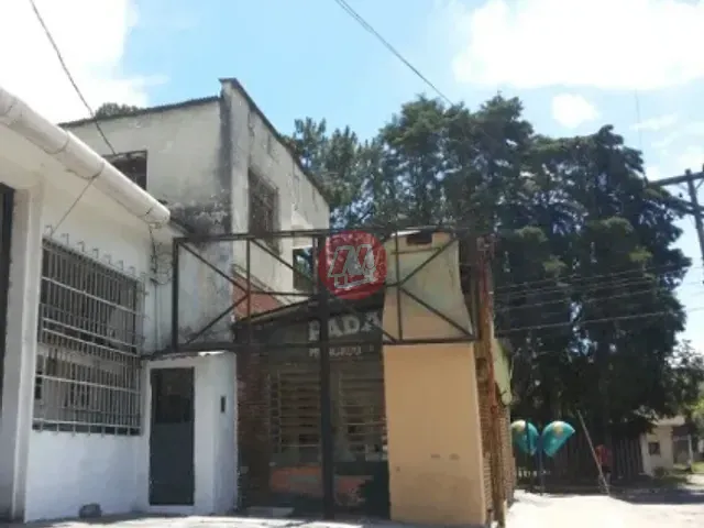 Prédio à venda, no bairro Agronomia em Porto Alegre