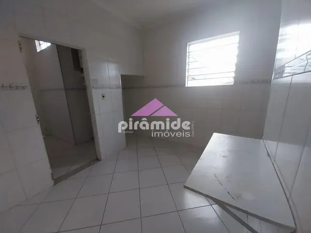 Prédio com 10m² 1 quarto e 2 banheiros, para alugar, no bairro Centro em São José Dos Campos