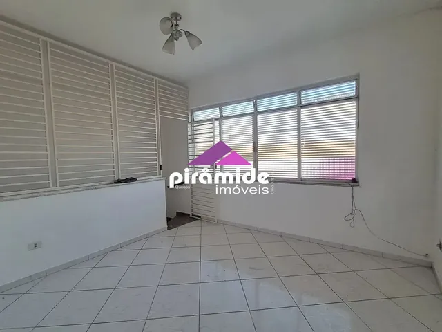 Prédio com 10m² 1 quarto e 2 banheiros, para alugar, no bairro Centro em São José Dos Campos