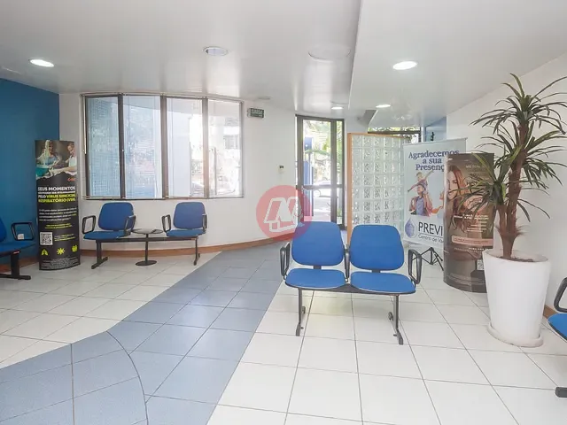 Prédio à venda, no bairro Auxiliadora em Porto Alegre