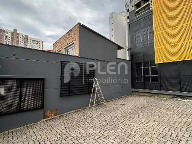 Prédio para alugar, no bairro Vila Dom Pedro II em São Paulo