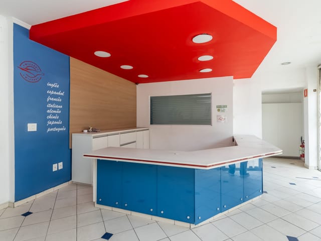 Prédio com 600m², à venda, no bairro Cambuci em São Paulo