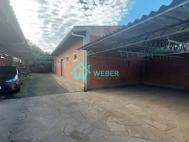 Prédio à venda, no bairro Scharlau em São Leopoldo