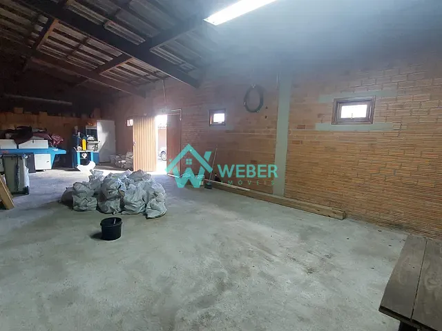 Prédio à venda, no bairro Scharlau em São Leopoldo