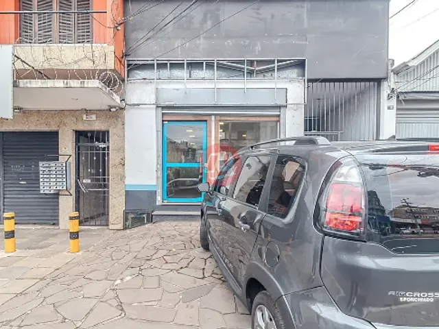 Prédio com 474m², para alugar, no bairro Azenha em Porto Alegre