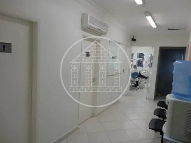 Prédio com 200m², à venda, no bairro Jardim Francisco Mendes em São Paulo
