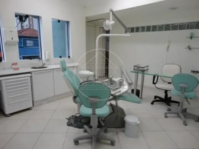 Prédio com 200m², à venda, no bairro Jardim Francisco Mendes em São Paulo