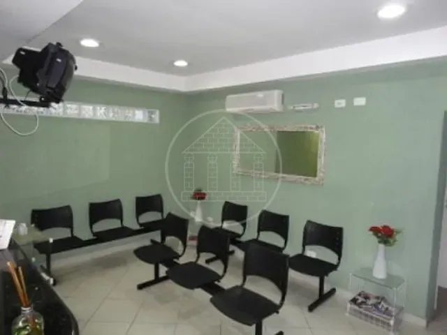Prédio com 200m², à venda, no bairro Jardim Francisco Mendes em São Paulo