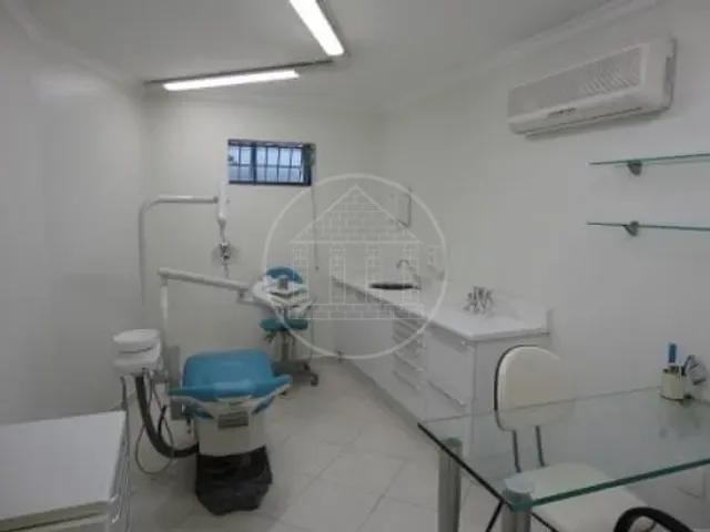Prédio com 200m², à venda, no bairro Jardim Francisco Mendes em São Paulo