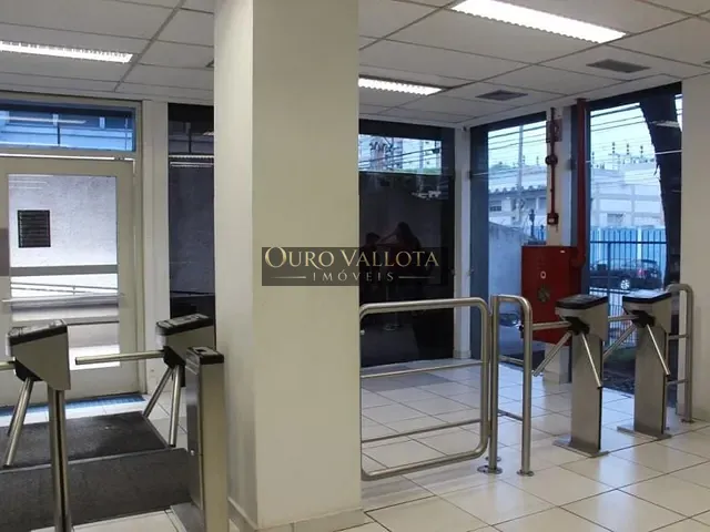 Prédio com 3009m², para alugar, no bairro Barra Funda em São Paulo