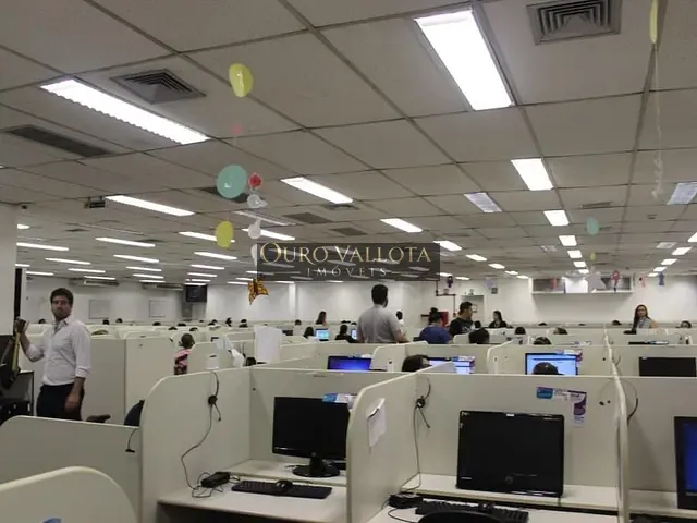 Prédio com 3009m², para alugar, no bairro Barra Funda em São Paulo