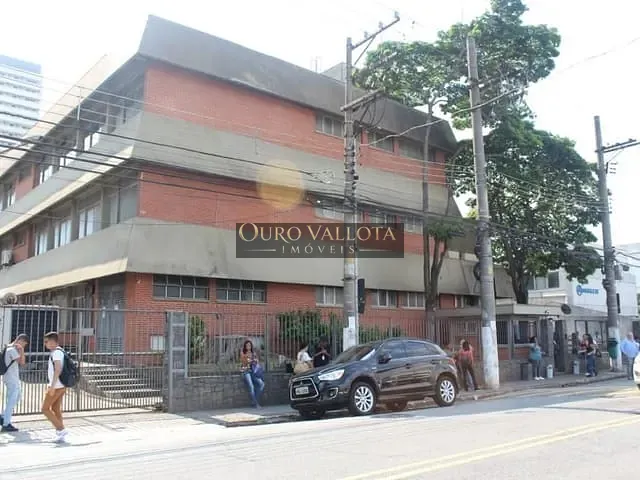 Prédio com 3009m², para alugar, no bairro Barra Funda em São Paulo