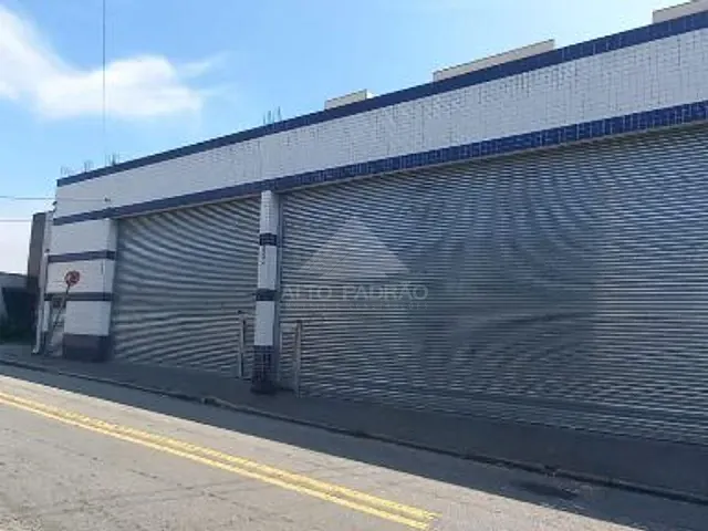 Prédio com 220m², à venda, no bairro Vila Nossa Senhora das Vitórias em Mauá