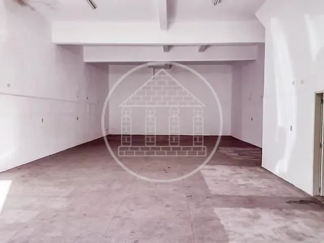 Prédio com 230m², para alugar, no bairro Jardim São Bernardo em São Paulo