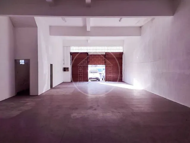 Prédio com 230m², para alugar, no bairro Jardim São Bernardo em São Paulo
