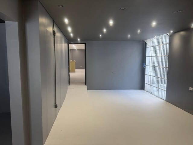 Prédio com 580m², para alugar, no bairro Pinheiros em São Paulo