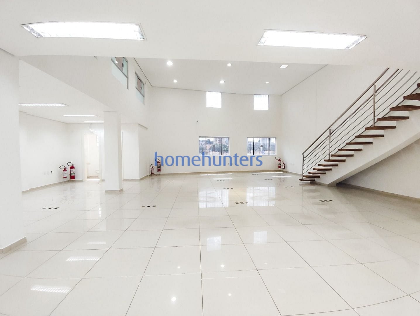 Prédio Inteiro para alugar, 652m² - Foto 1