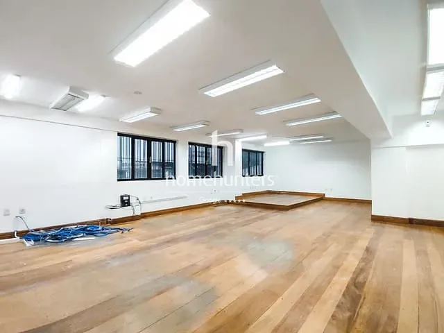 Prédio com 652m², para alugar, no bairro Jardim do Trevo em Campinas