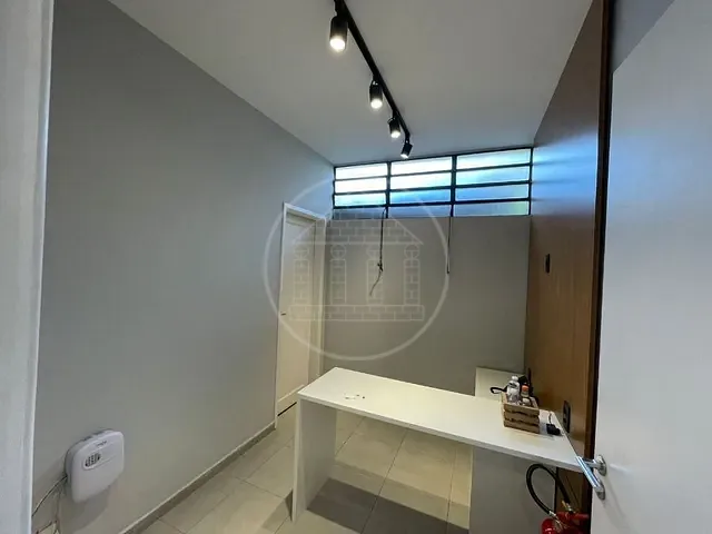 Prédio com 334m², para alugar, no bairro Vila Olímpia em São Paulo