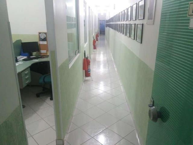 Prédio com 200m², à venda, no bairro Quarta Parada em São Paulo