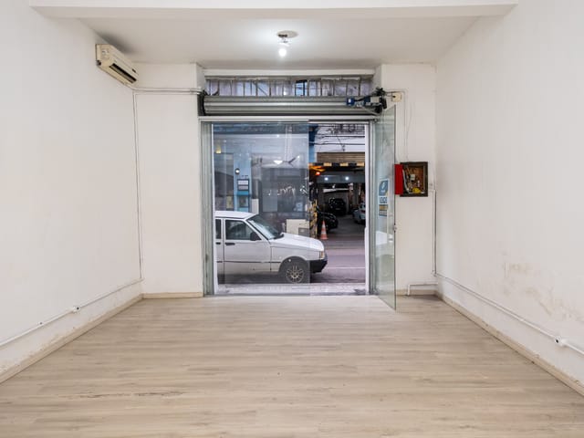Prédio com 75m², para alugar, no bairro Centro em Pelotas