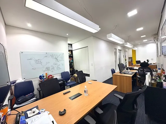 Prédio com 250m², à venda ou para alugar, no bairro Cambuci em São Paulo