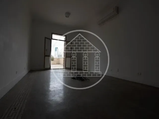Prédio com 1200m², à venda ou para alugar, no bairro Vila Olímpia em São Paulo