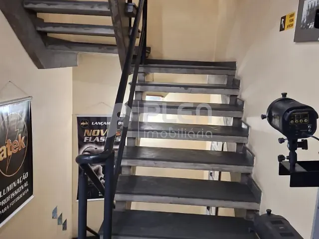 Prédio à venda, no bairro Liberdade em São Paulo