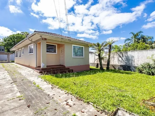 Prédio com 460m², para alugar, no bairro Campina do Siqueira em Curitiba