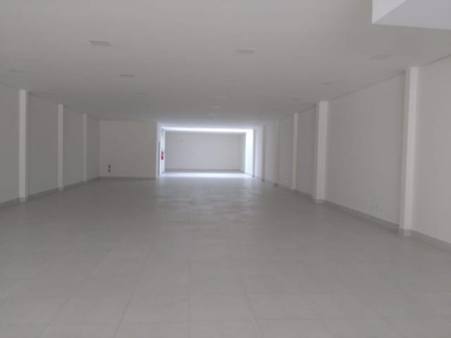 Prédio com 980m², para alugar, no bairro Vila Gomes Cardim em São Paulo