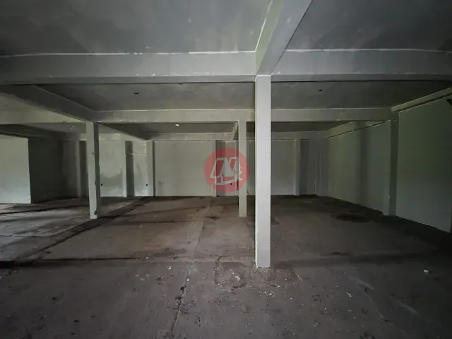 Prédio com 963m², para alugar, no bairro Partenon em Porto Alegre