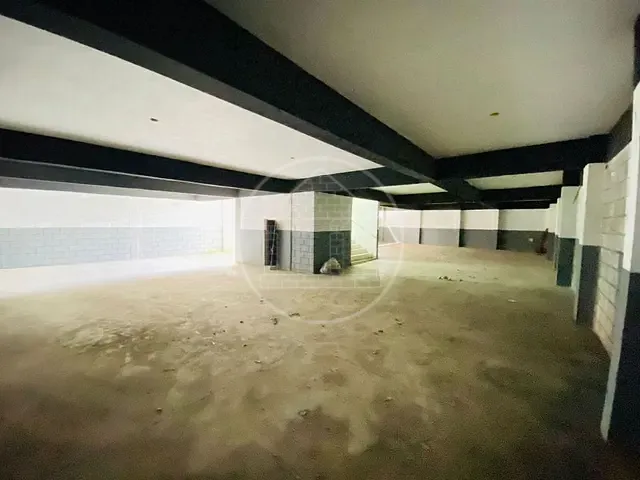 Prédio com 752m², para alugar, no bairro Jardim Maria Fernandes em São Paulo