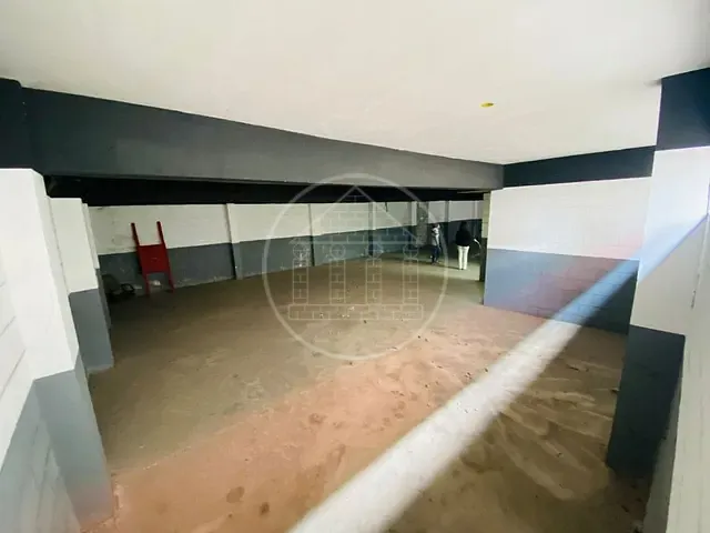 Prédio com 752m², para alugar, no bairro Jardim Maria Fernandes em São Paulo