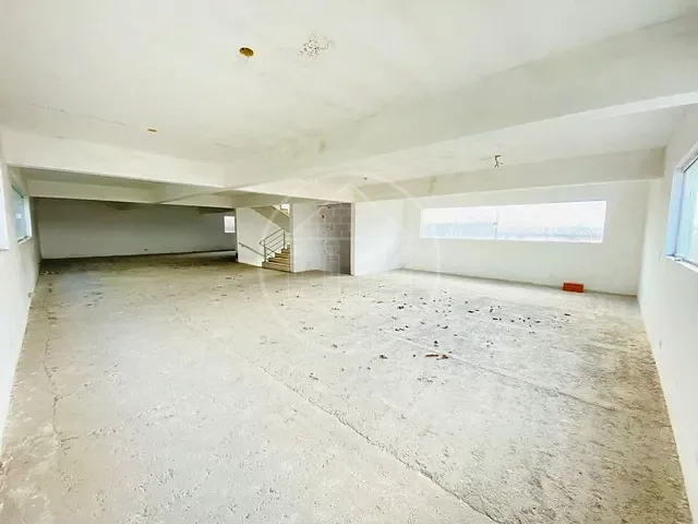 Prédio com 752m², para alugar, no bairro Jardim Maria Fernandes em São Paulo