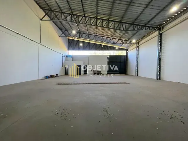 Prédio para alugar, no bairro Lago Azul em Estância Velha