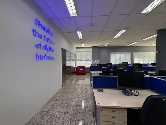 Prédio para alugar, no bairro Jardim Santa Rosália em Sorocaba