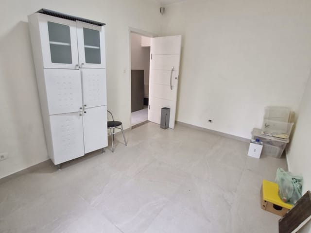 Foto do Prédio - Casa comercial para venda em Vila Romana, 150m² | Lares e Andares Imóveis